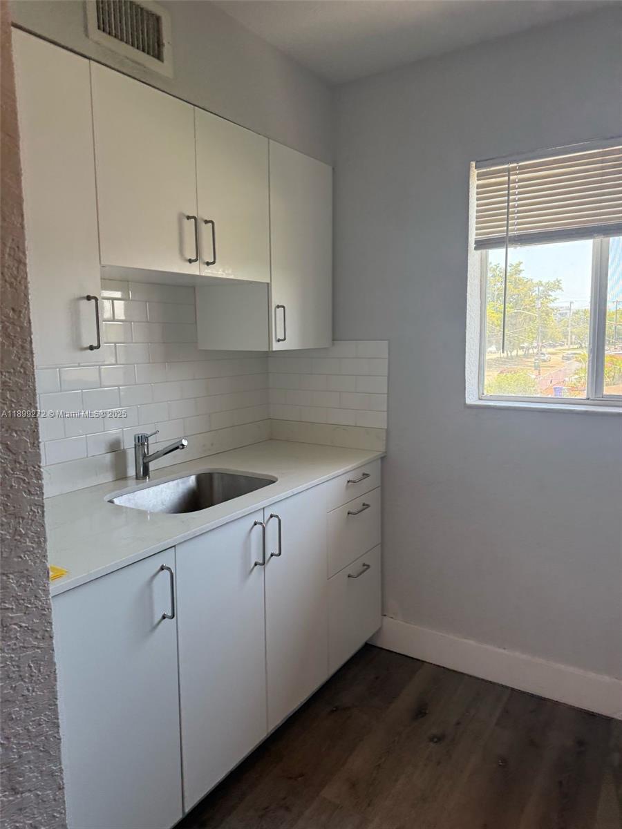 RIVER GRAND II CONDO - Residential