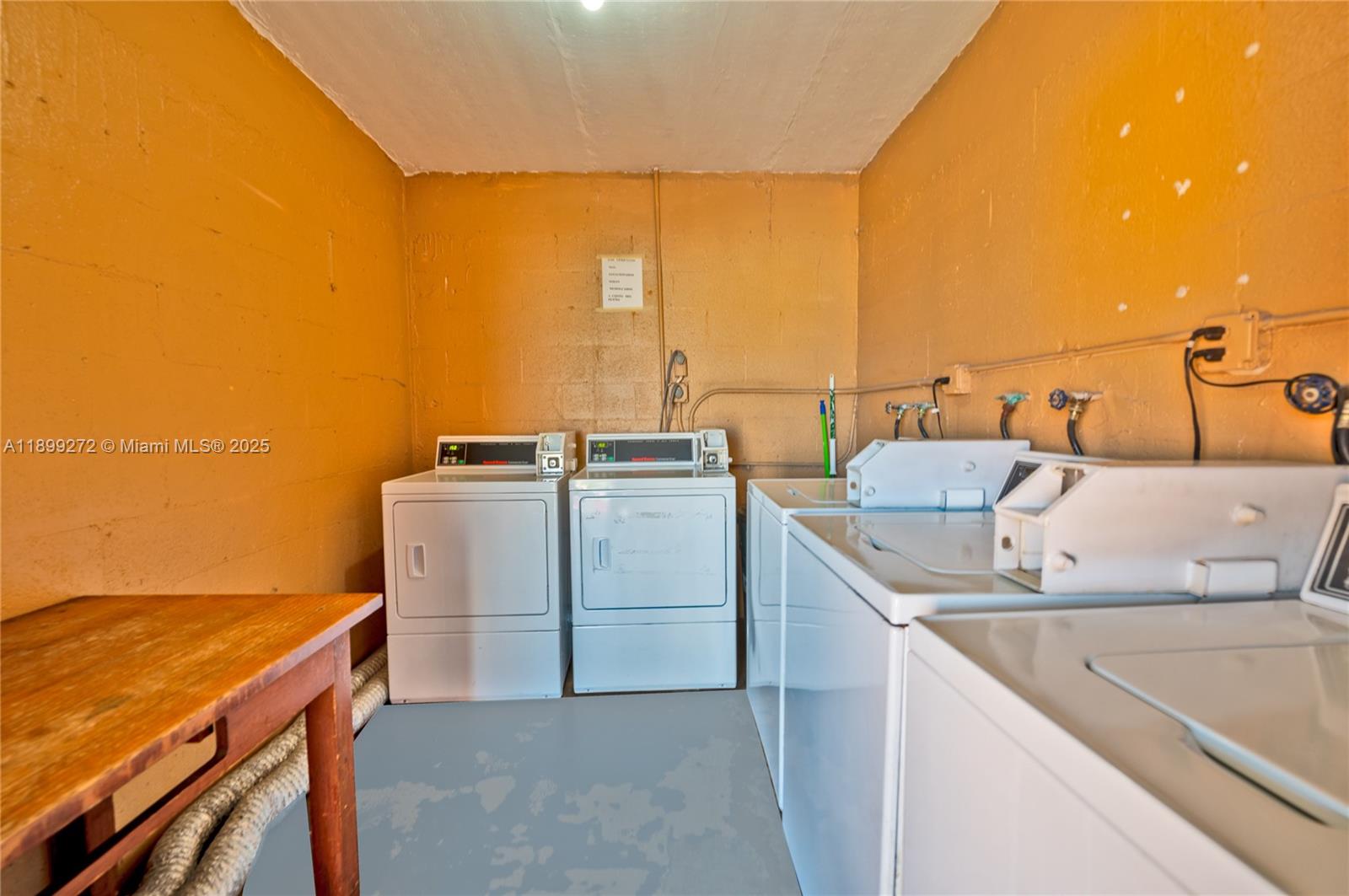 RIVER GRAND II CONDO - Residential