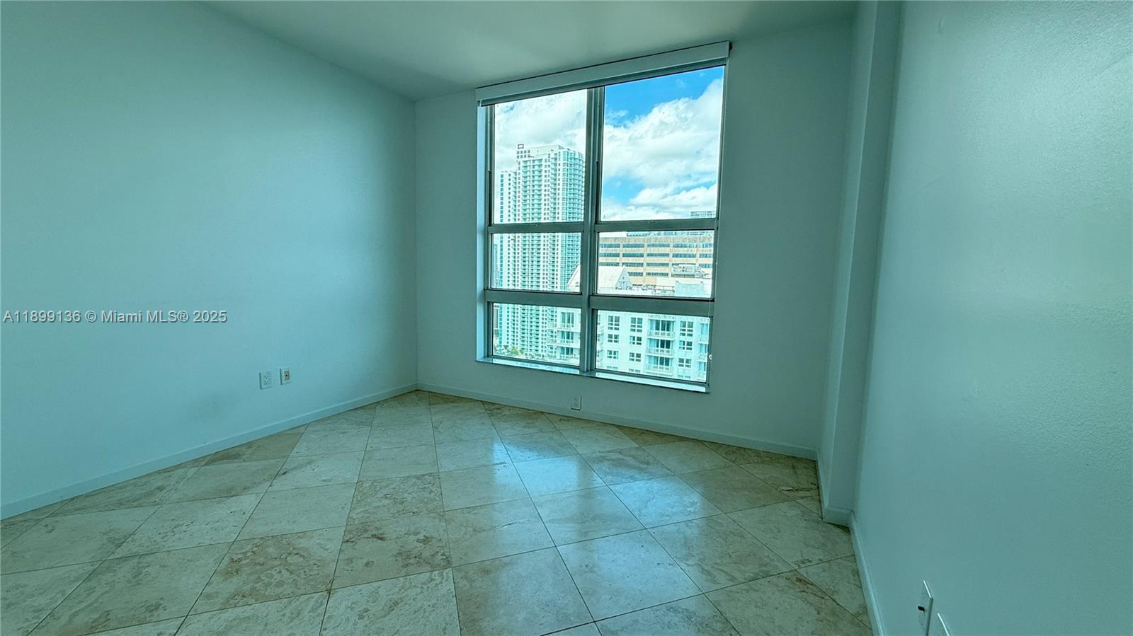 THE MARK ON BRICKELL COND - Residential