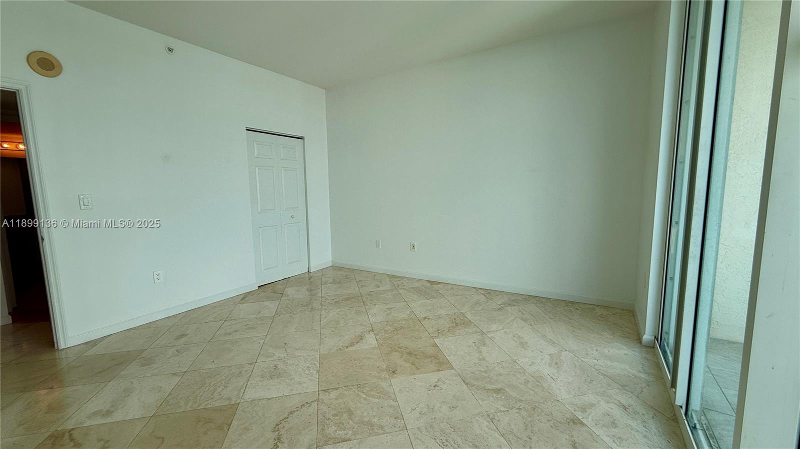 THE MARK ON BRICKELL COND - Residential