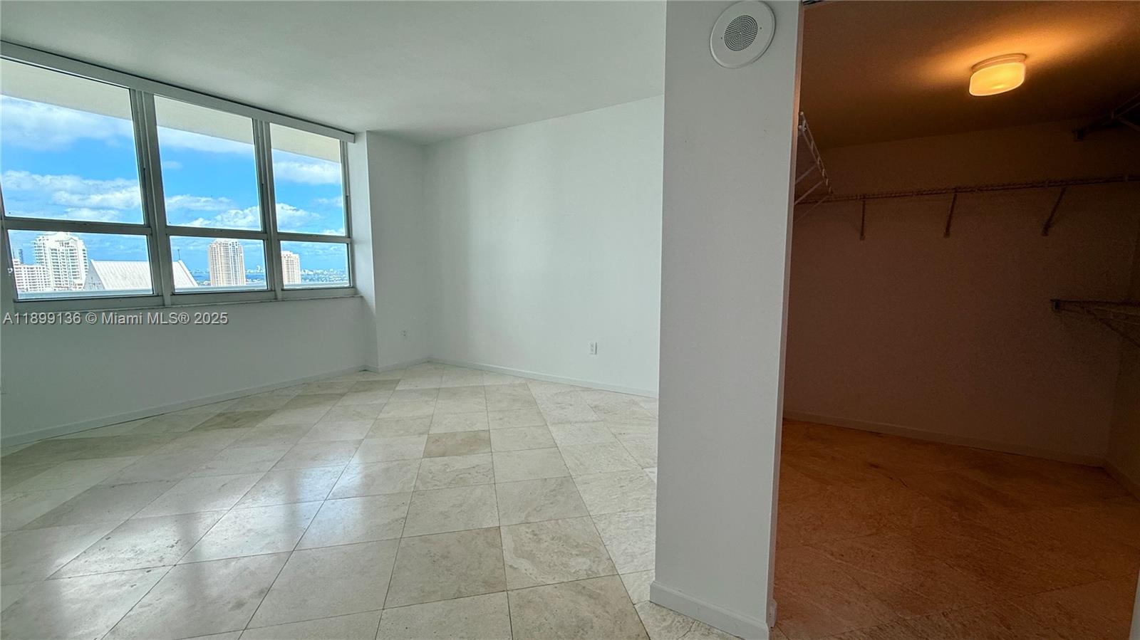 THE MARK ON BRICKELL COND - Residential