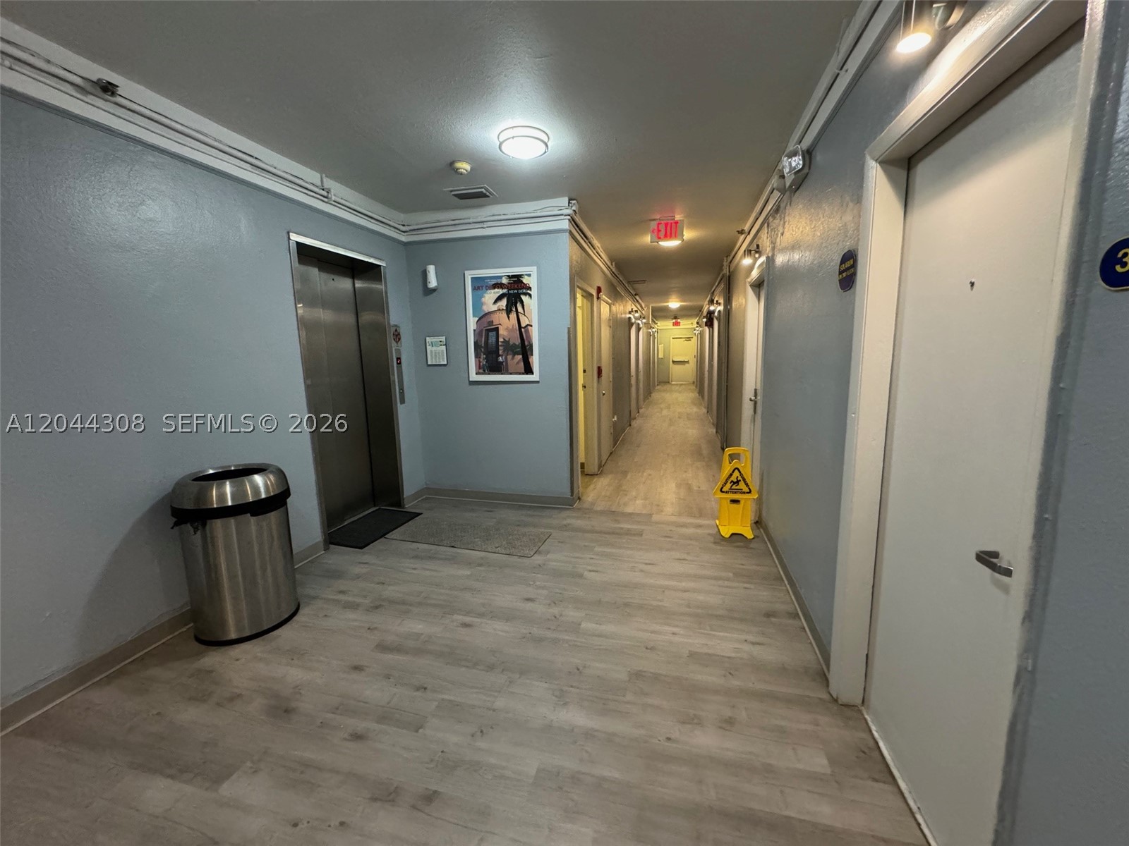 ROYAL SOUTH BEACH CONDO - Residential