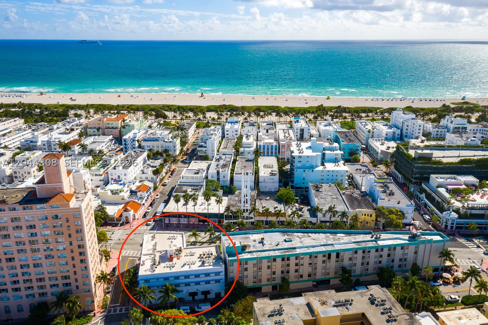 ROYAL SOUTH BEACH CONDO - Residential