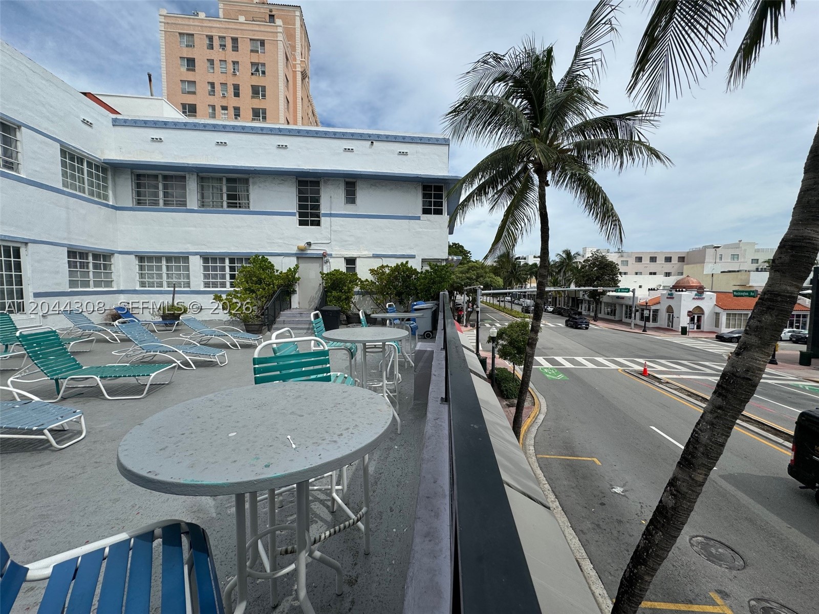 ROYAL SOUTH BEACH CONDO - Residential