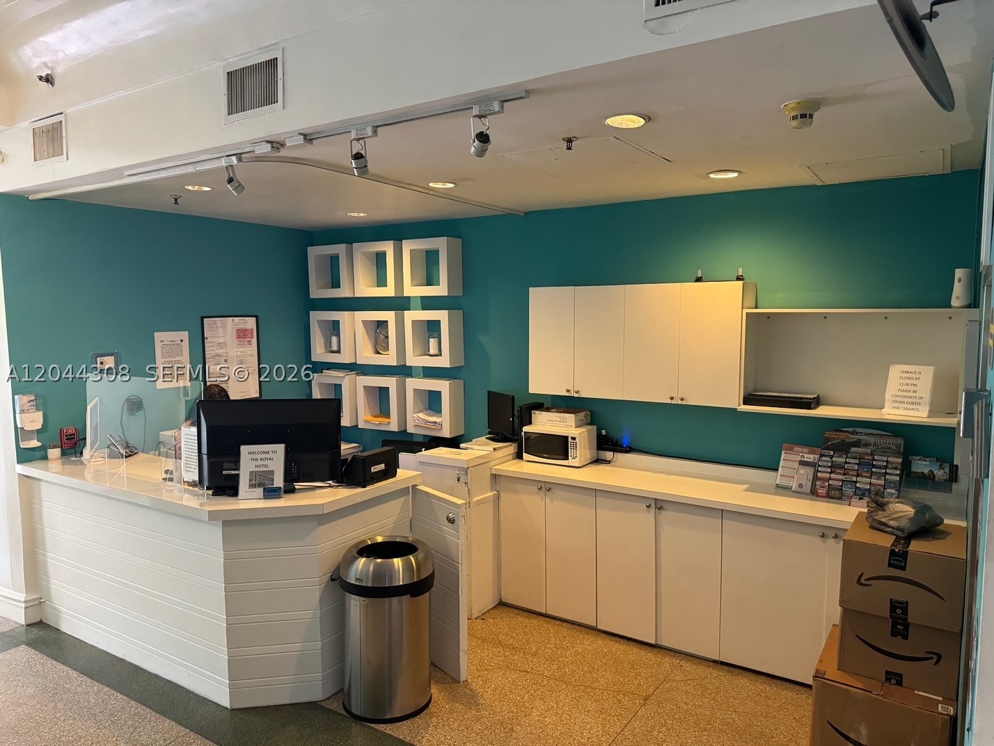 ROYAL SOUTH BEACH CONDO - Residential