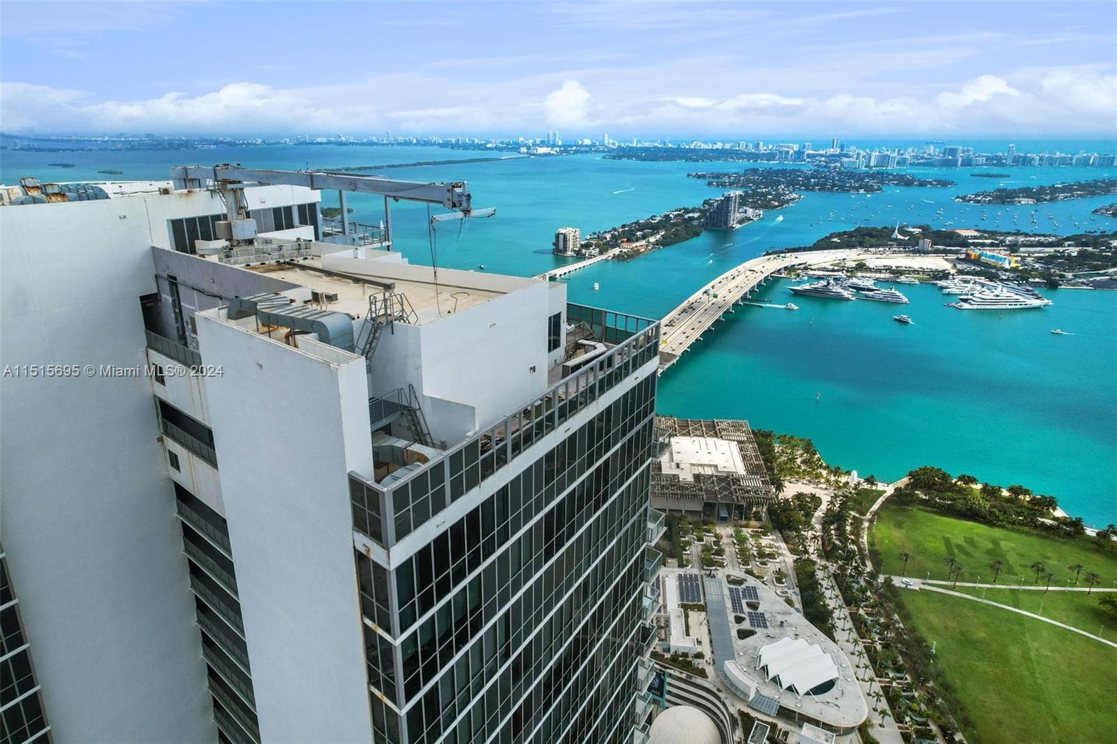 MARQUIS CONDO - Residential