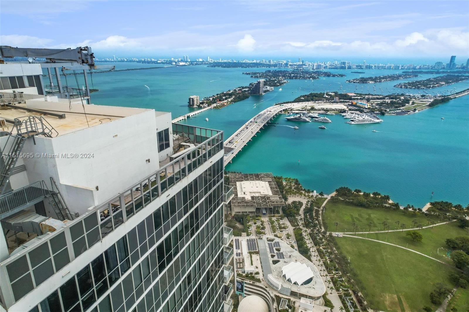 MARQUIS CONDO - Residential