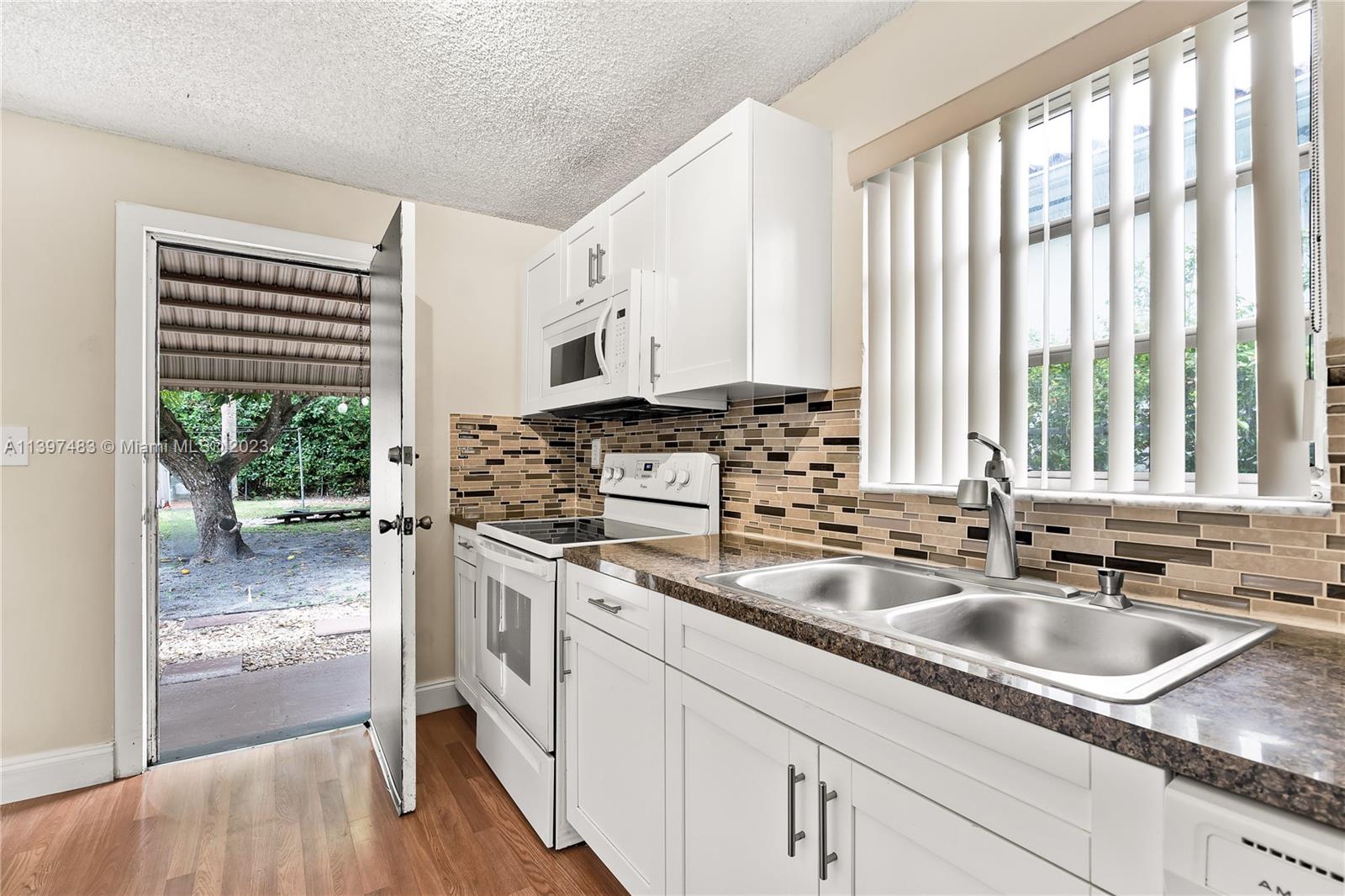 REV PL OF GOLF COURSE ADD - Residential Lease