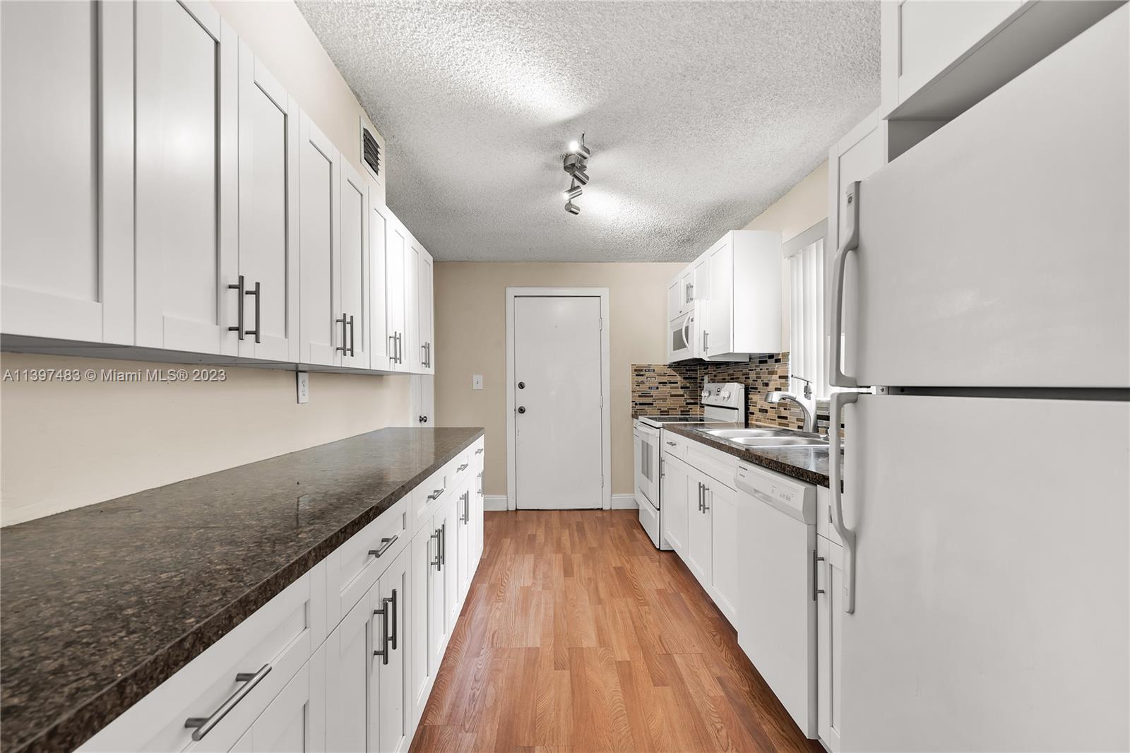 REV PL OF GOLF COURSE ADD - Residential Lease