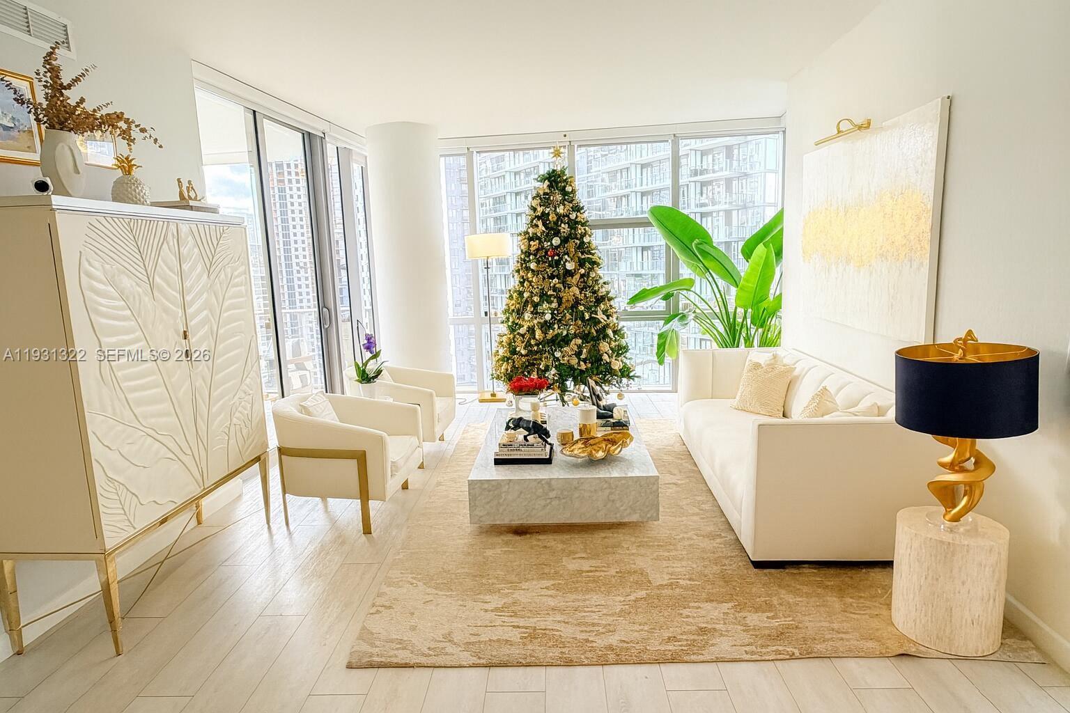 PARAMOUNT MIAMI WORLDCENT - Residential