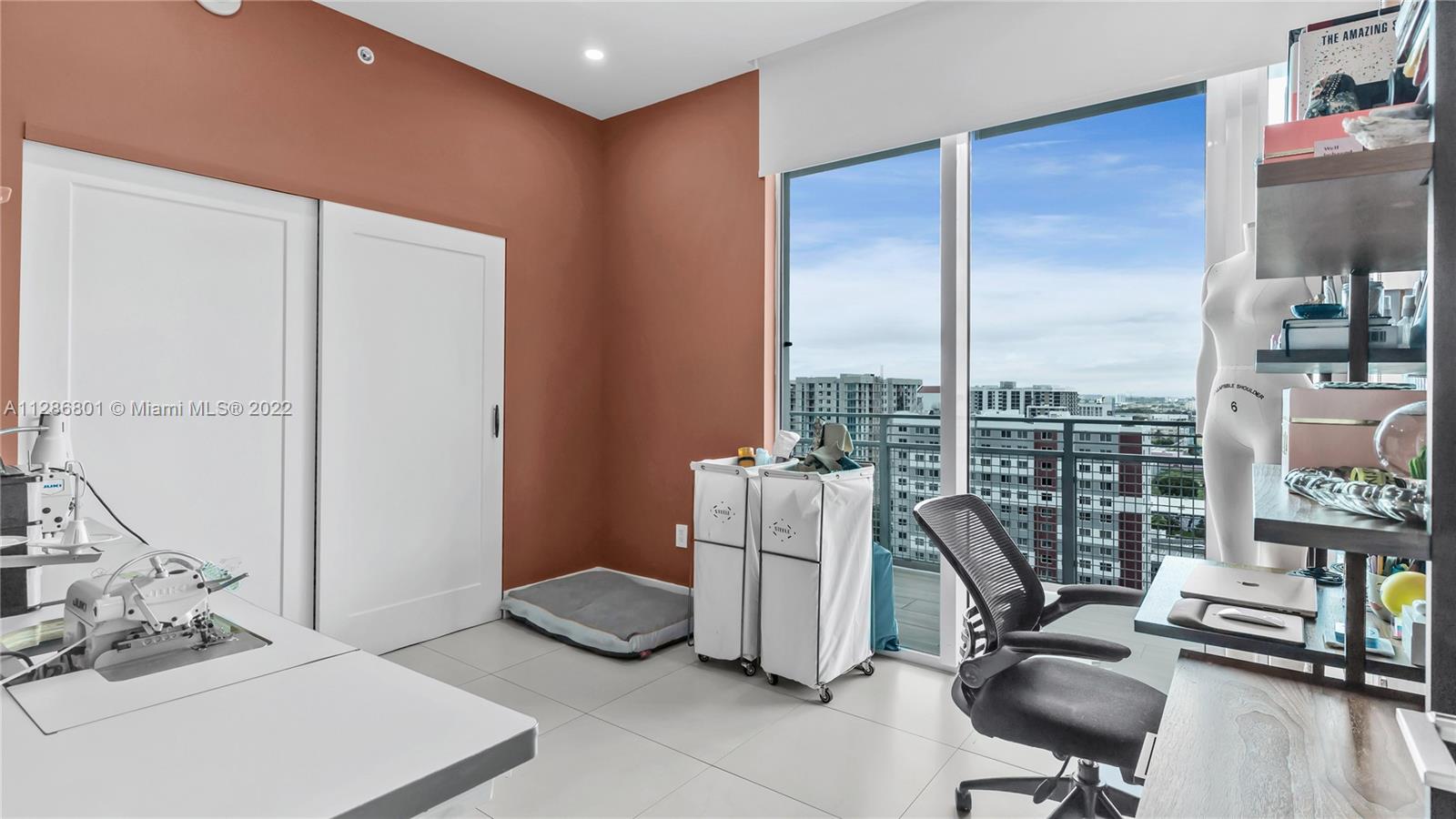 CITY 24 CONDO - Residential