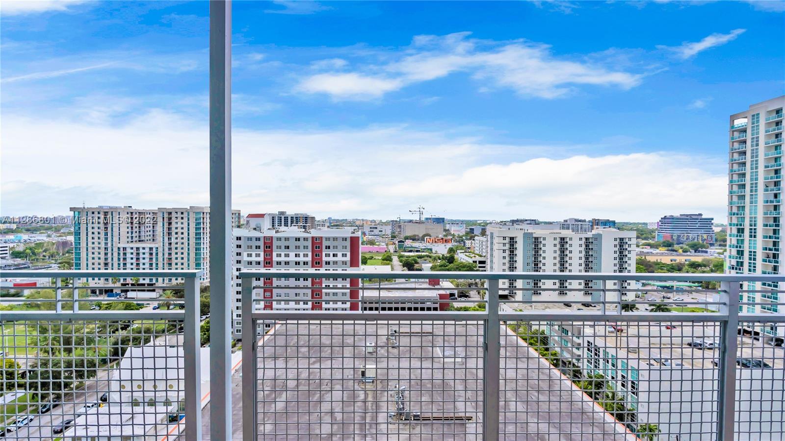 CITY 24 CONDO - Residential