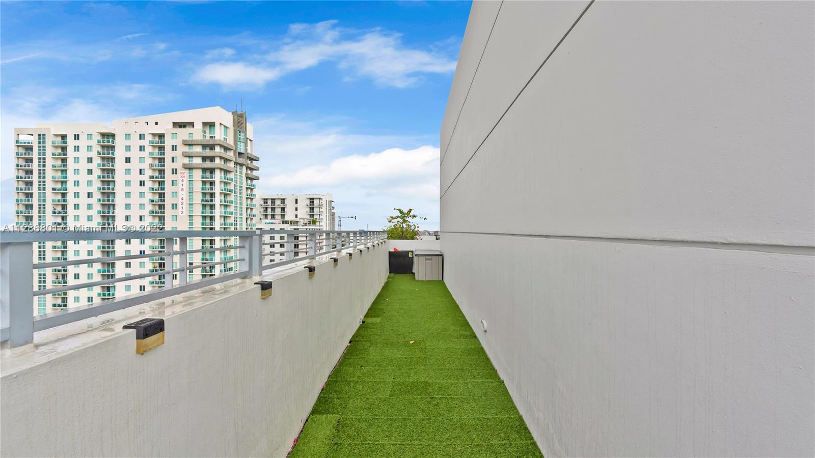 CITY 24 CONDO - Residential