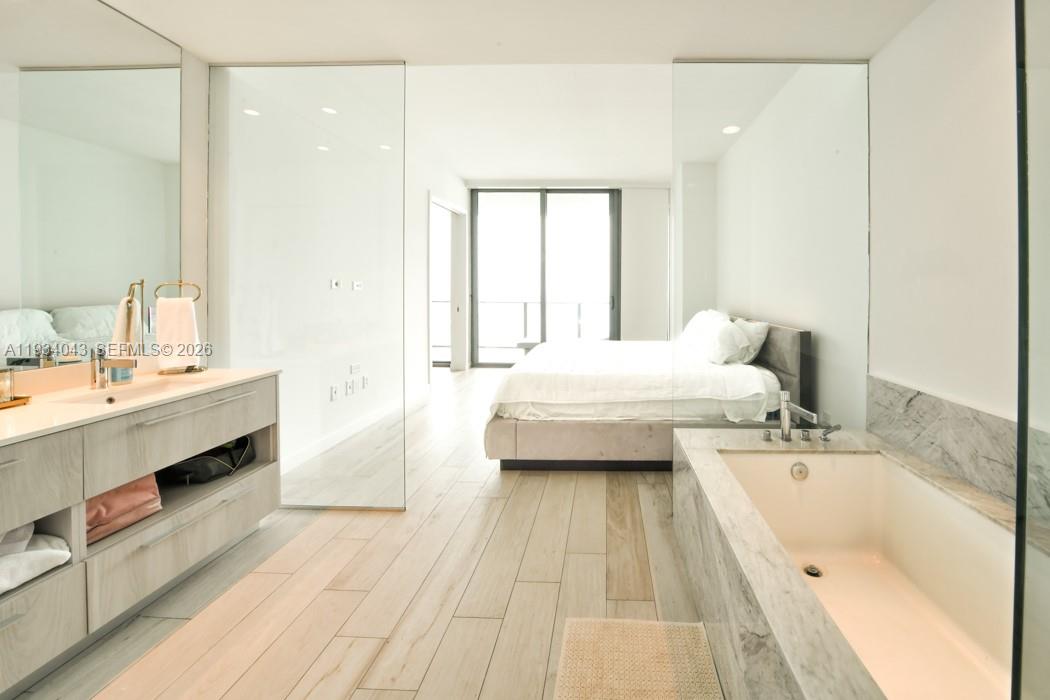 GRAN PARAISO CONDO - Residential