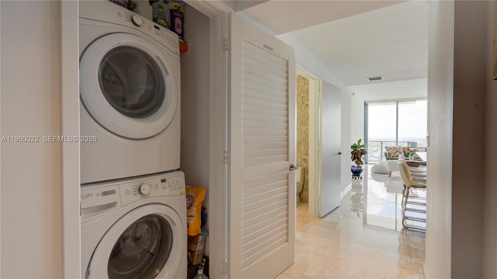 RISE CONDO - Residential