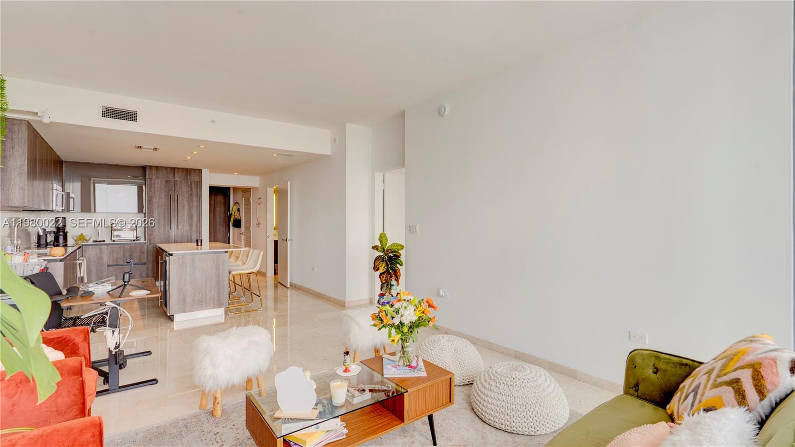 RISE CONDO - Residential