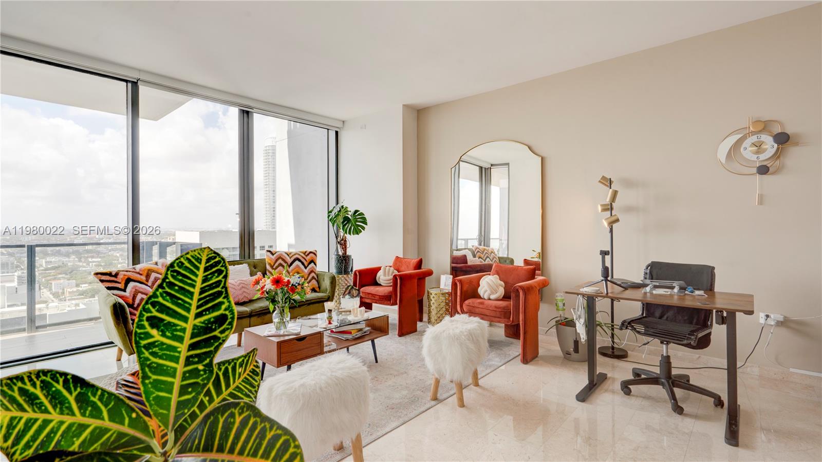 RISE CONDO - Residential