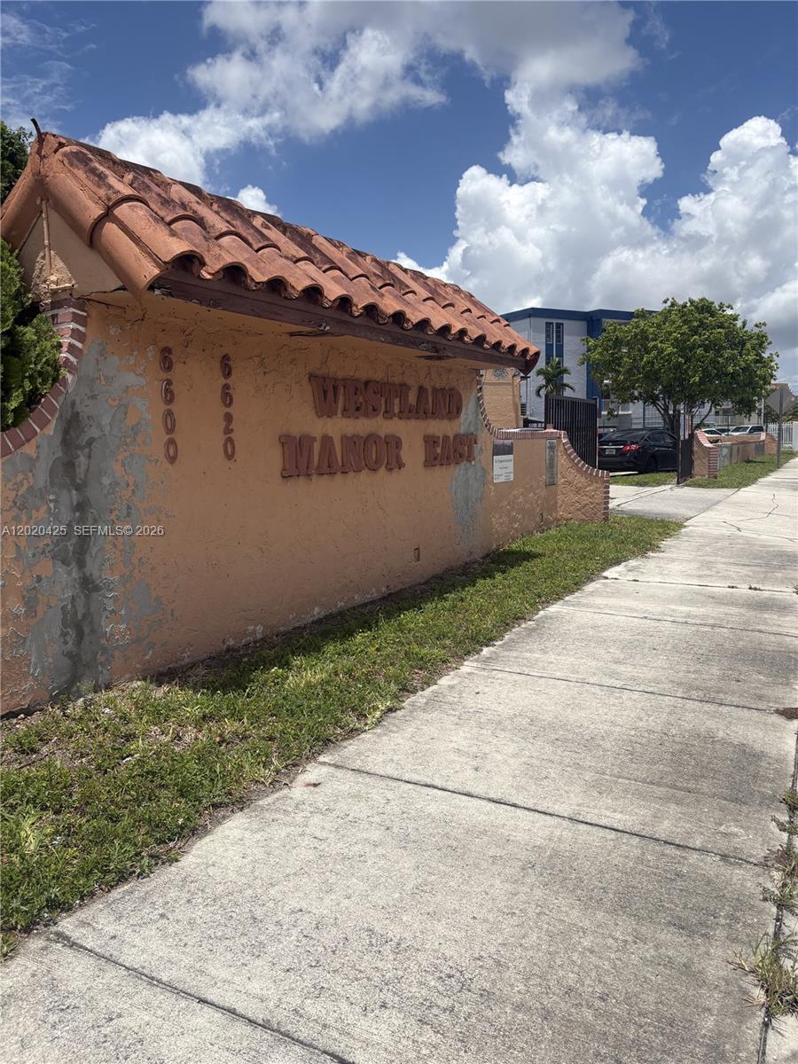 WESTLAND MANORS EAST COND - Residential