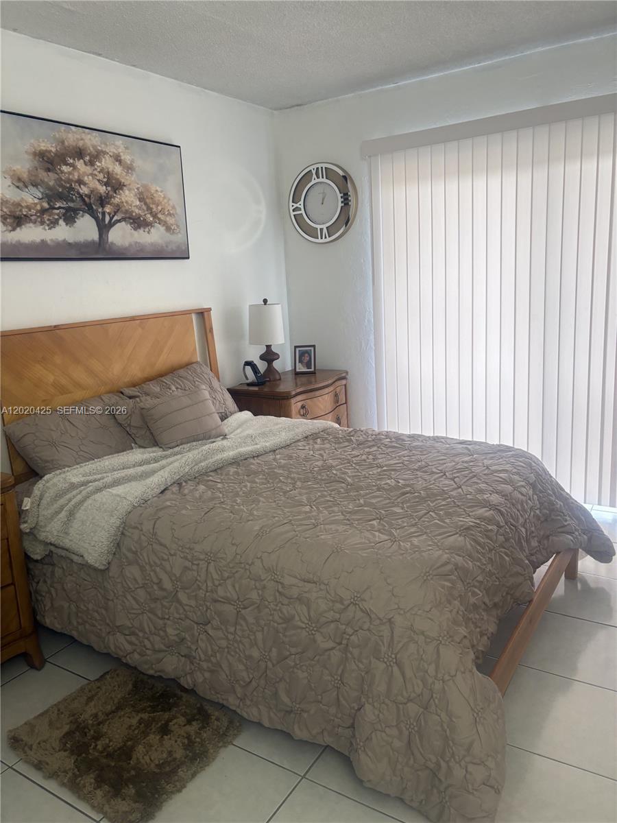 WESTLAND MANORS EAST COND - Residential