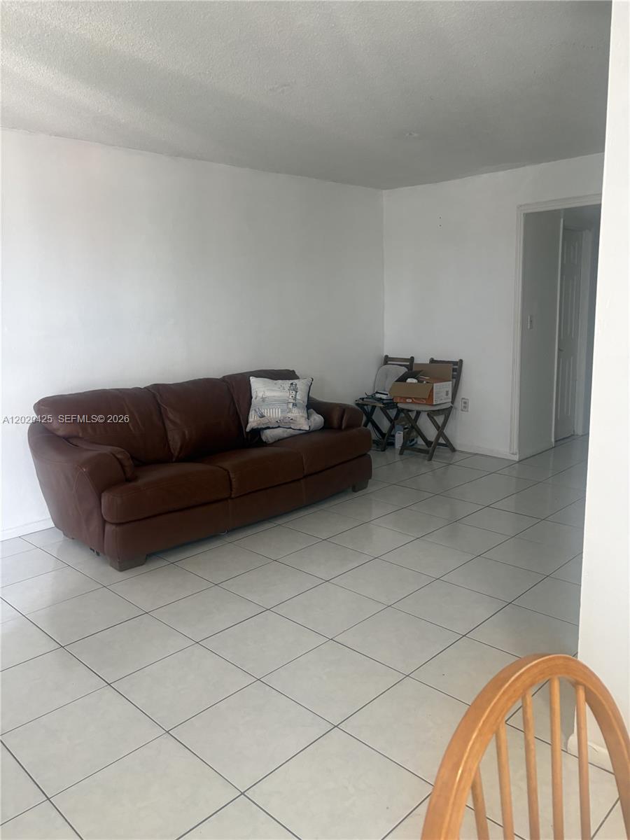 WESTLAND MANORS EAST COND - Residential