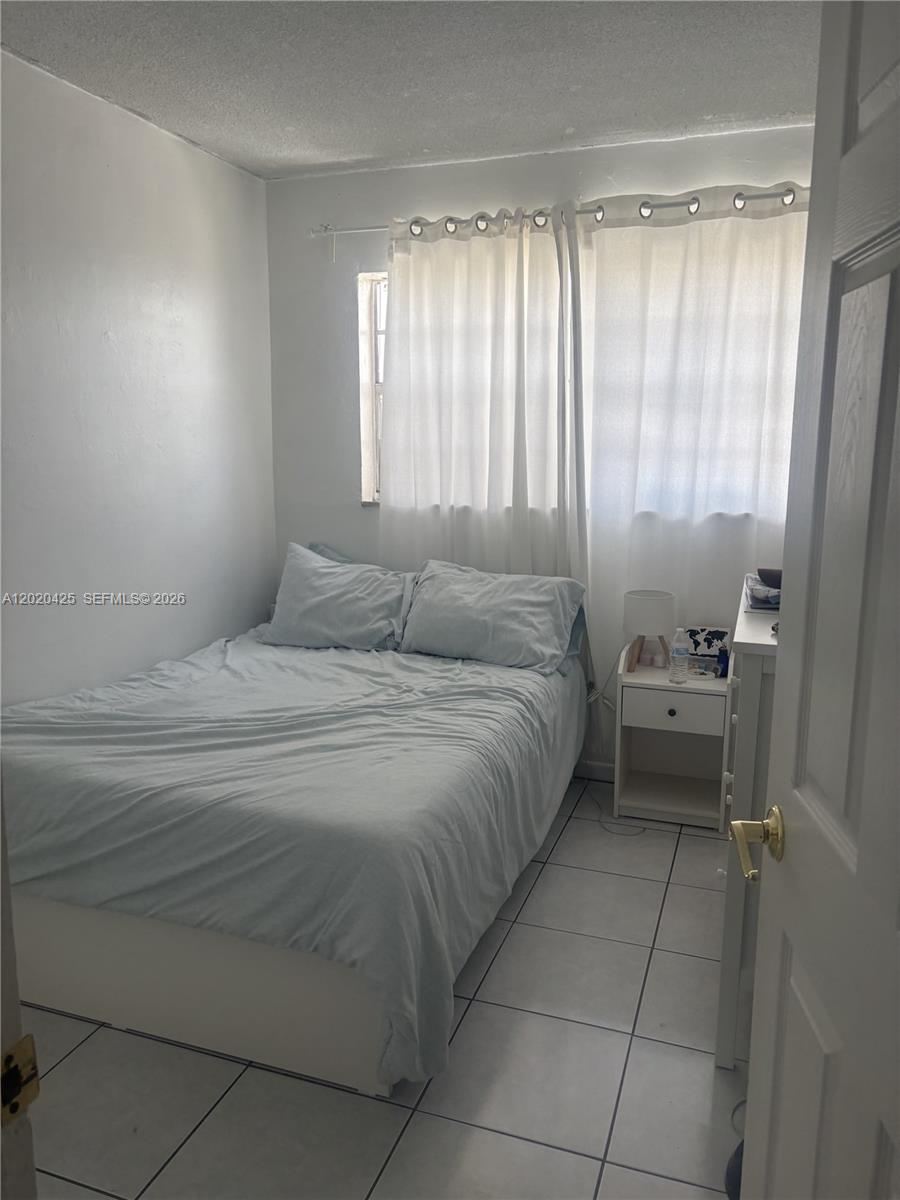 WESTLAND MANORS EAST COND - Residential
