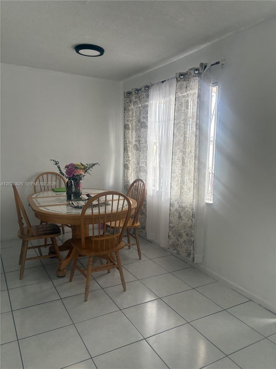 WESTLAND MANORS EAST COND - Residential