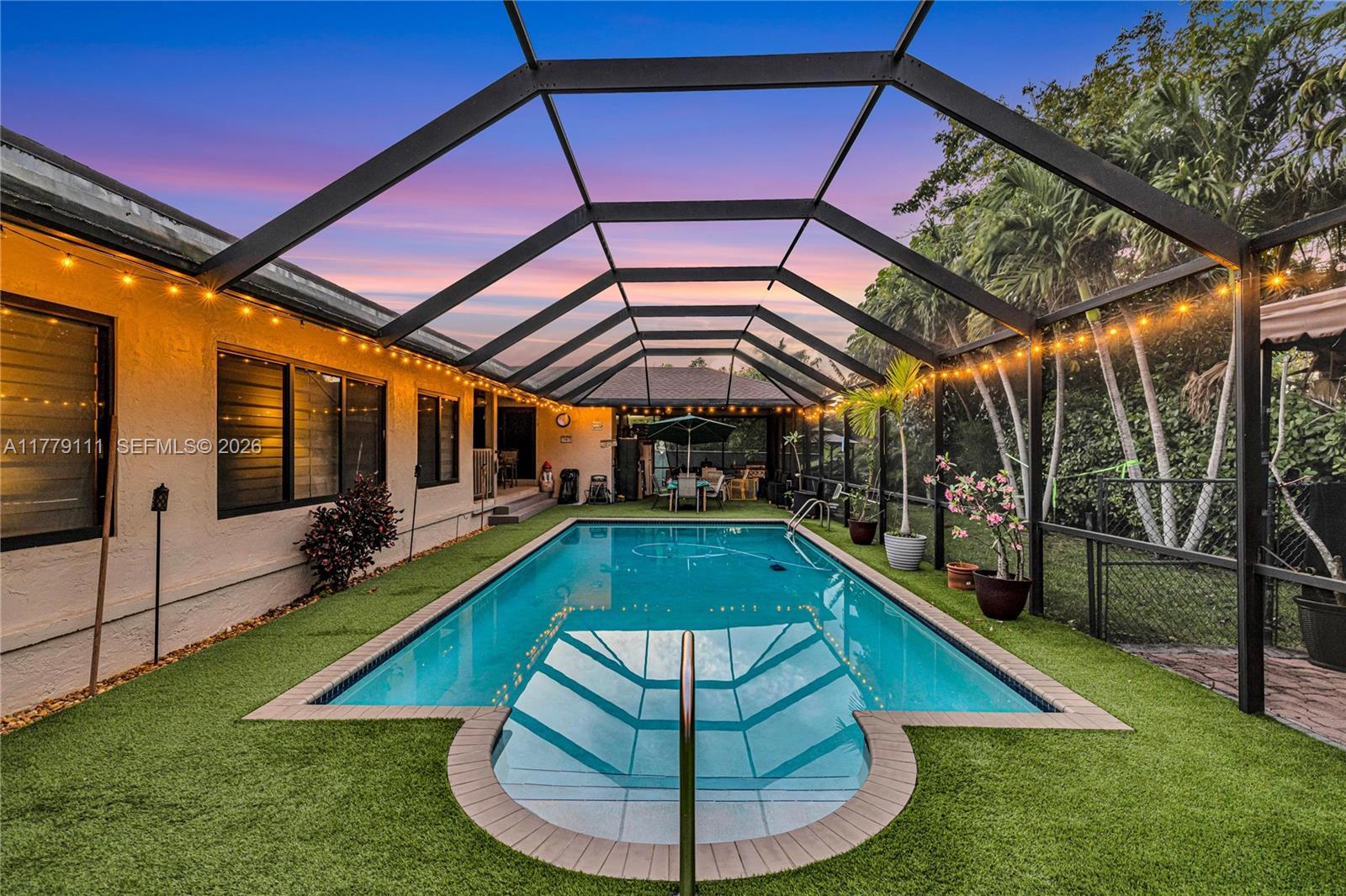 OLD CUTLER VILLAS WEST - Residential