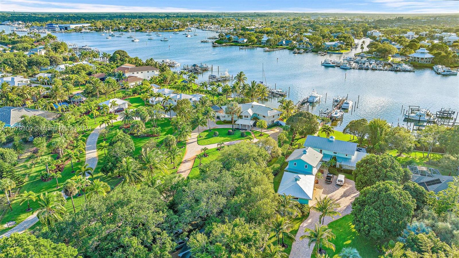 ROYAL HARBOR - Residential