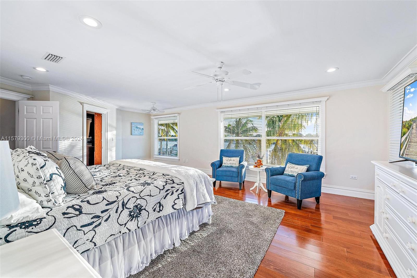 ROYAL HARBOR - Residential