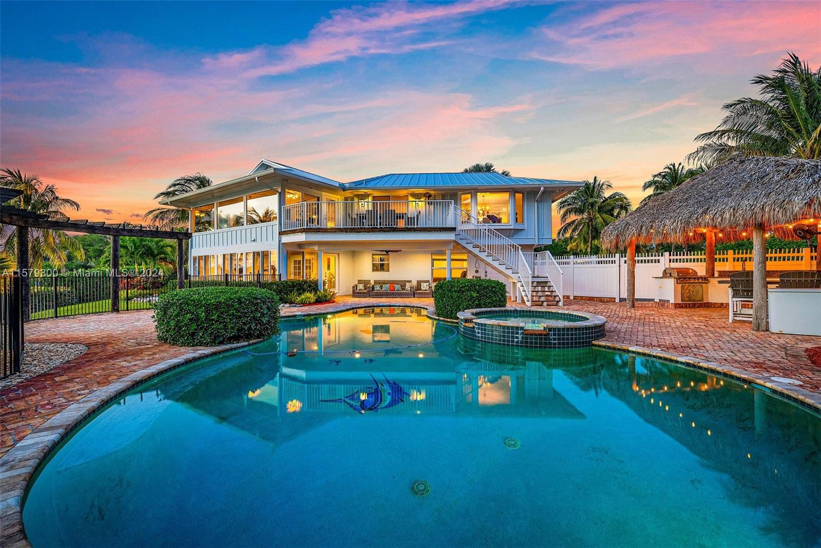 ROYAL HARBOR - Residential
