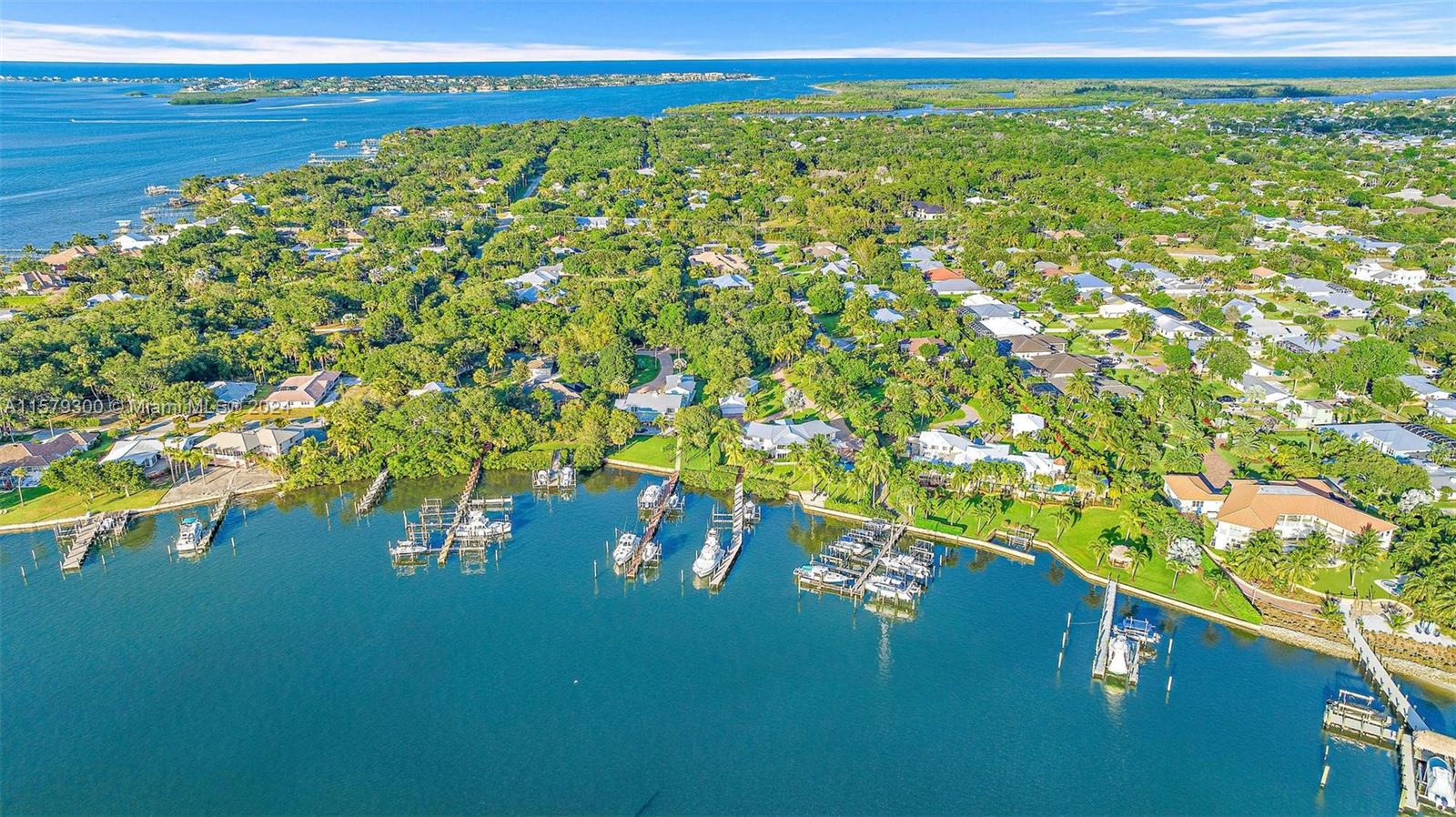 ROYAL HARBOR - Residential