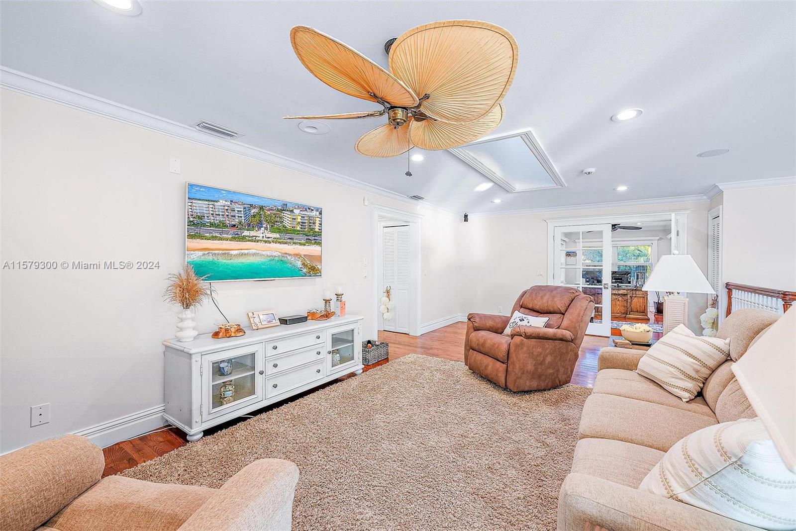 ROYAL HARBOR - Residential