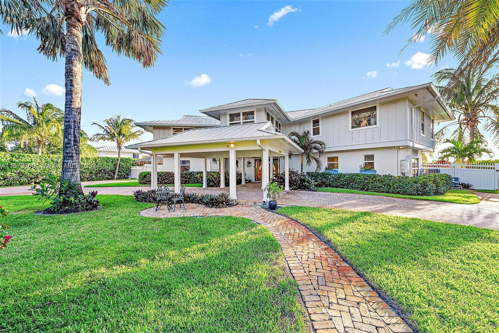 ROYAL HARBOR - Residential