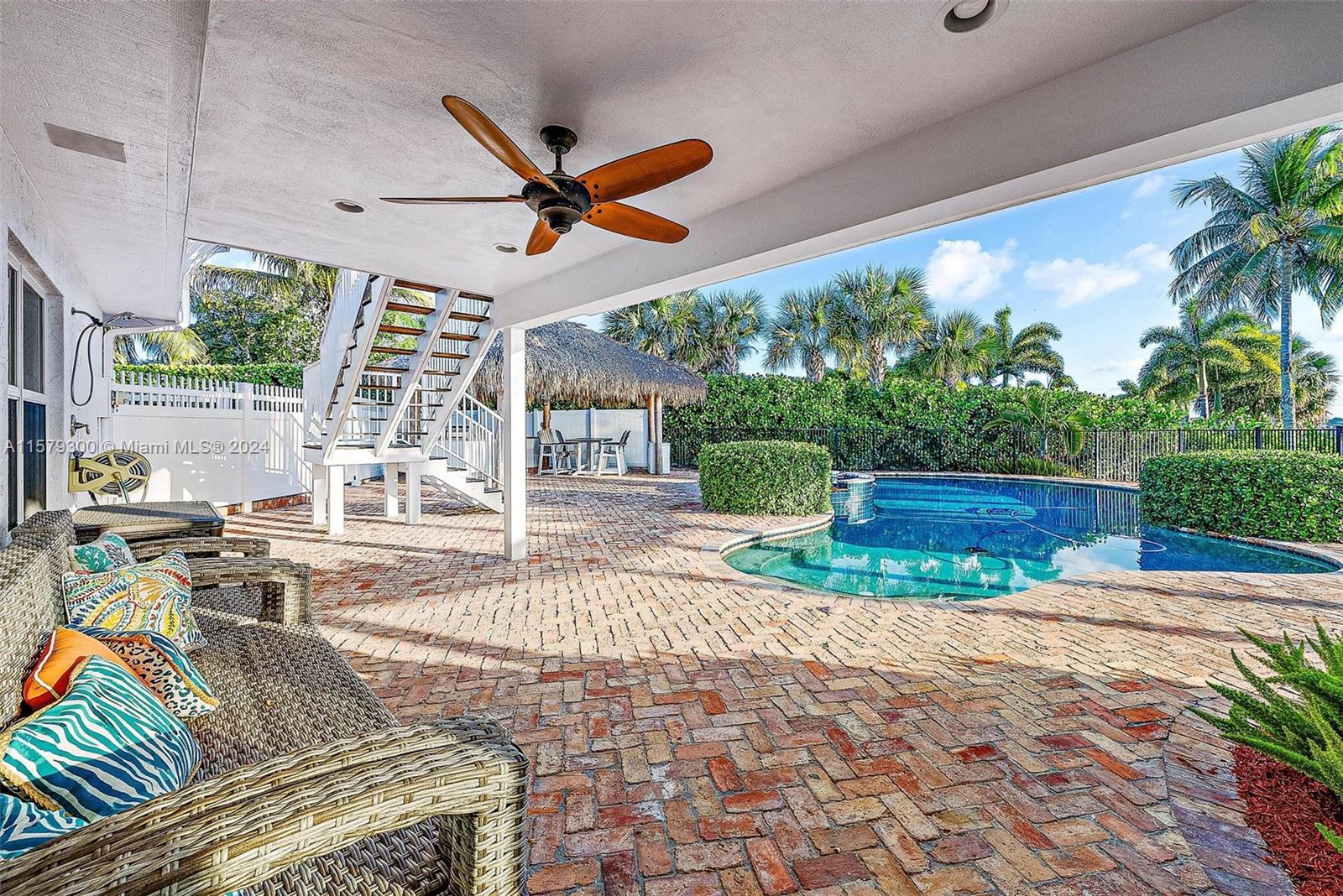 ROYAL HARBOR - Residential