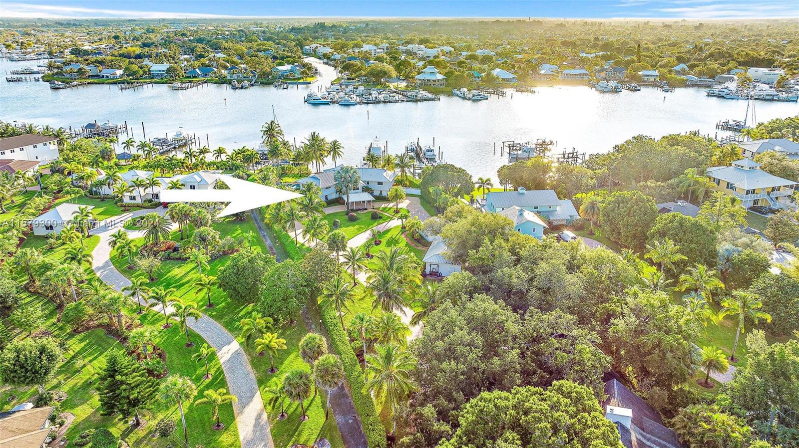 ROYAL HARBOR - Residential