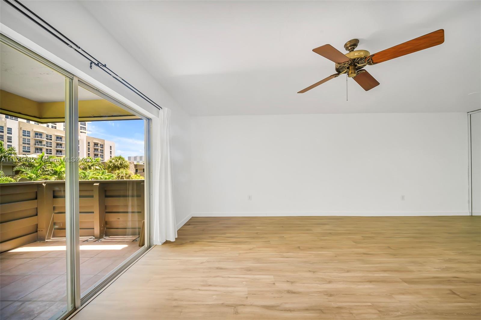 THE LEDGES CONDO - Residential