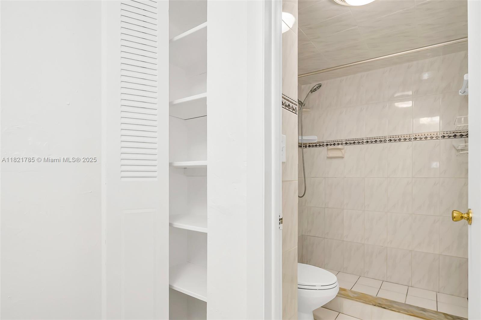 THE LEDGES CONDO - Residential