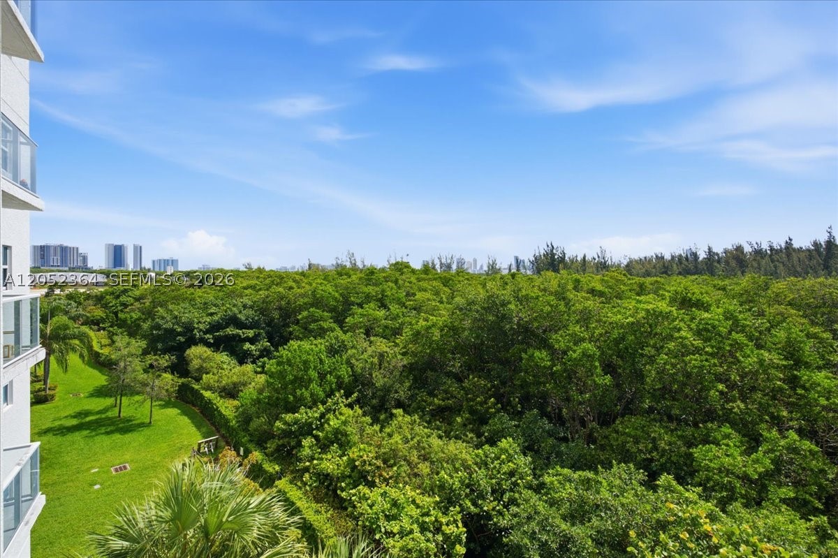 THE OAKS I CONDO - Residential Lease