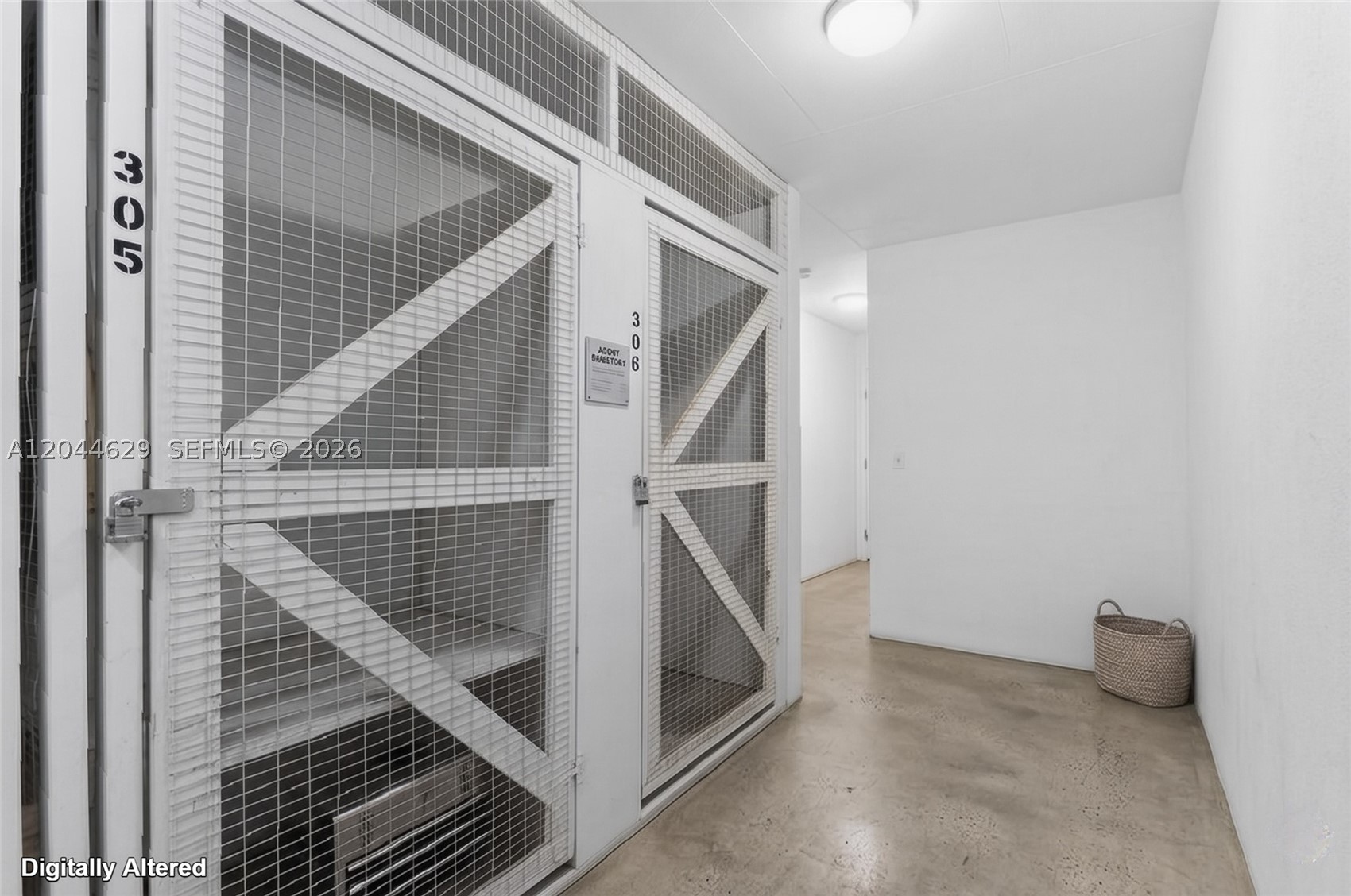 BRIARWOOD CLUB CONDO 4 - Residential