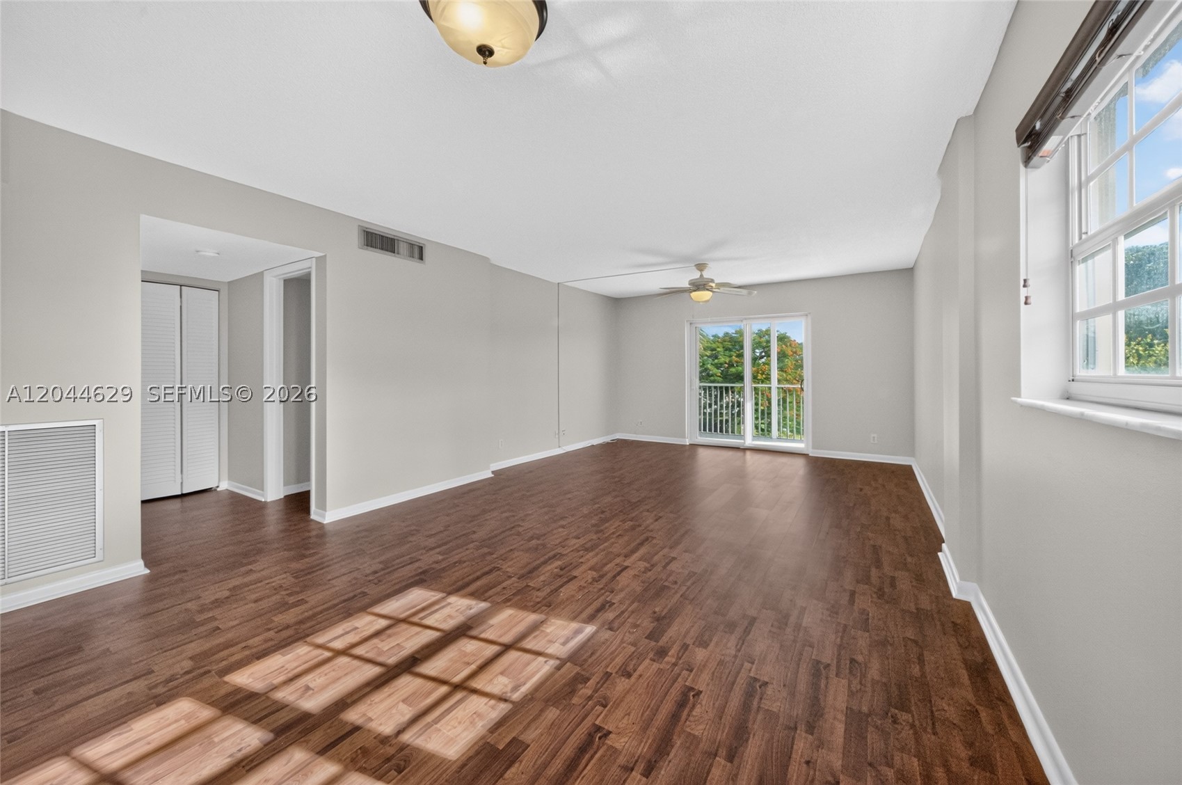 BRIARWOOD CLUB CONDO 4 - Residential
