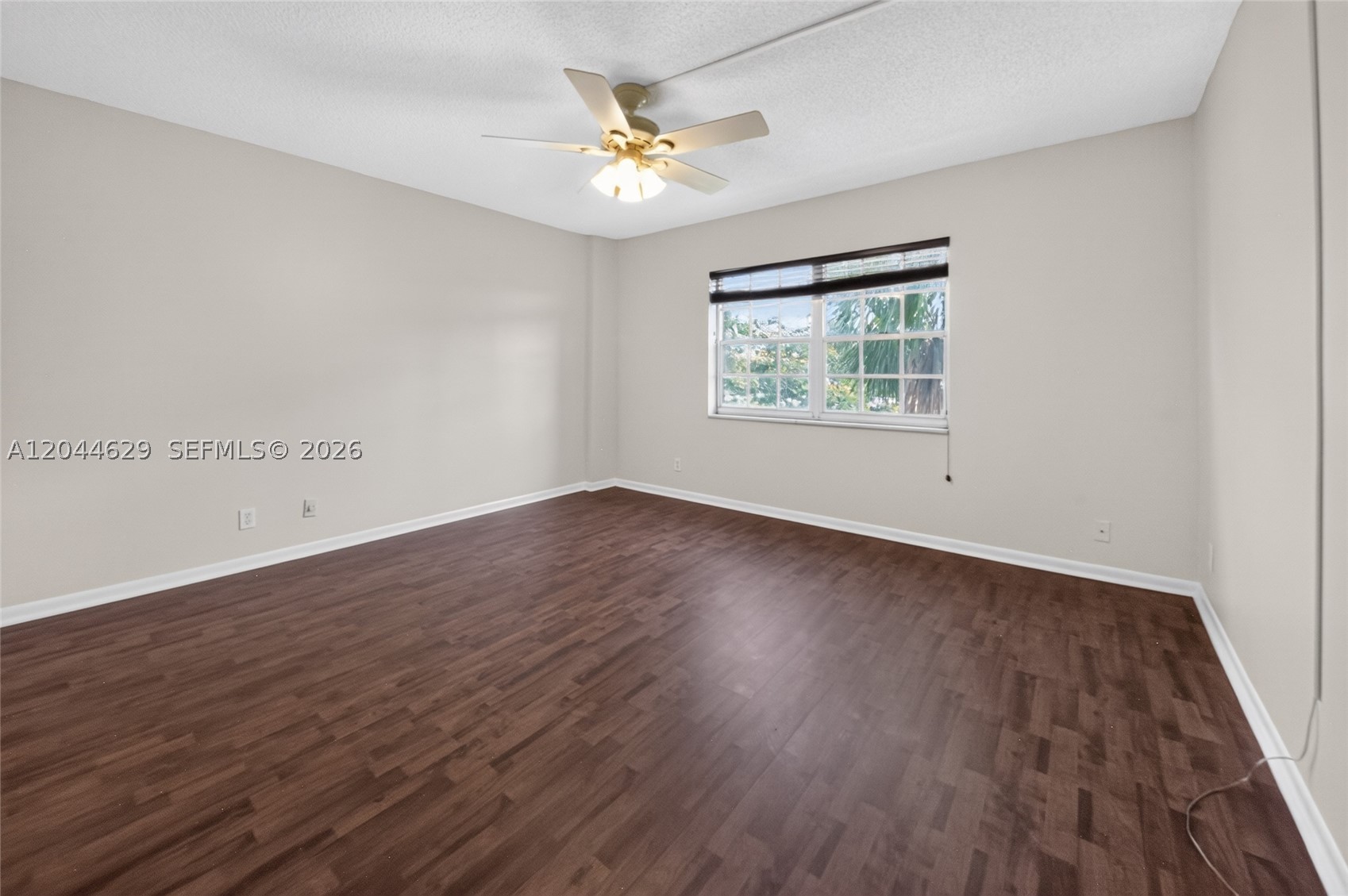 BRIARWOOD CLUB CONDO 4 - Residential