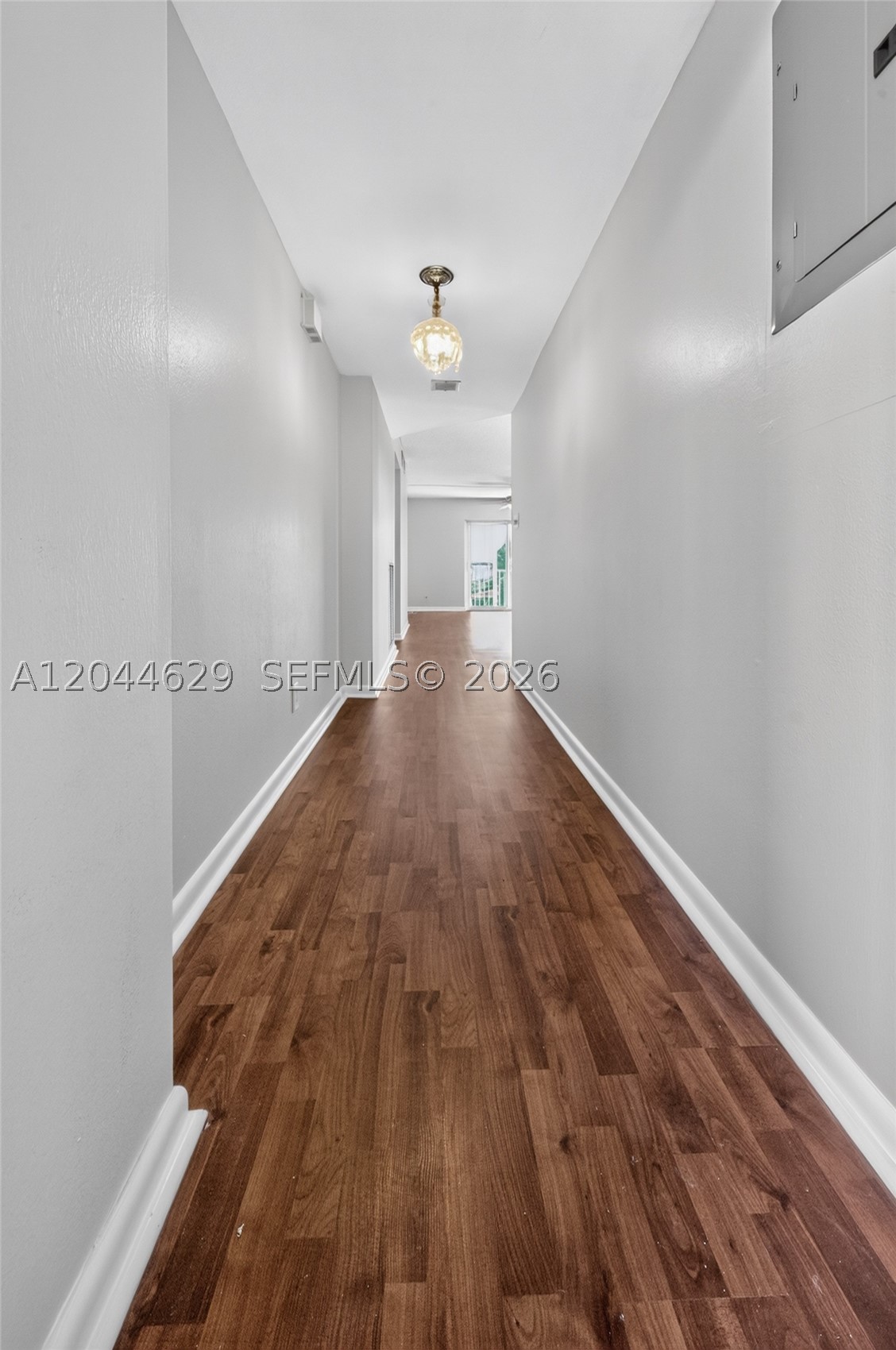 BRIARWOOD CLUB CONDO 4 - Residential