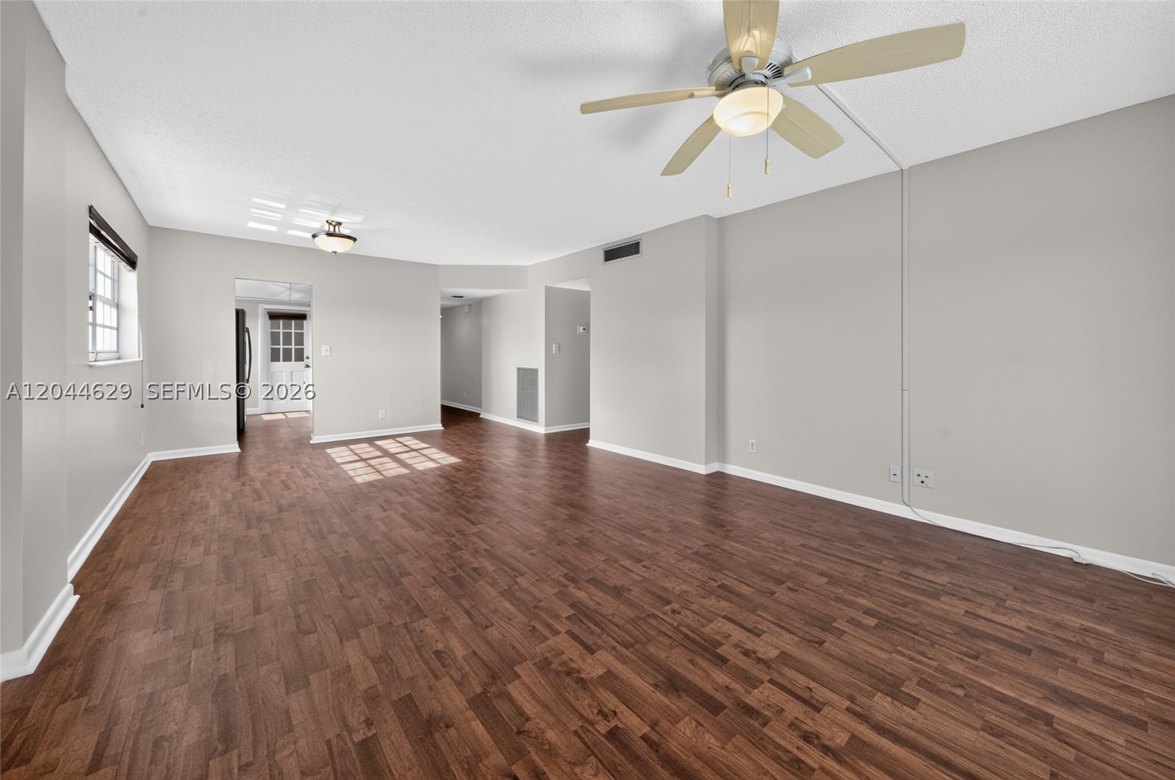 BRIARWOOD CLUB CONDO 4 - Residential