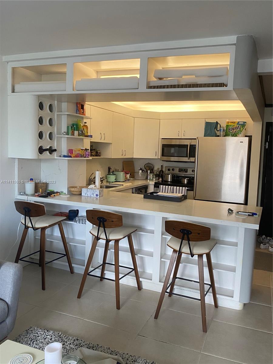 LINCOLN PALACE CONDO - Residential Lease