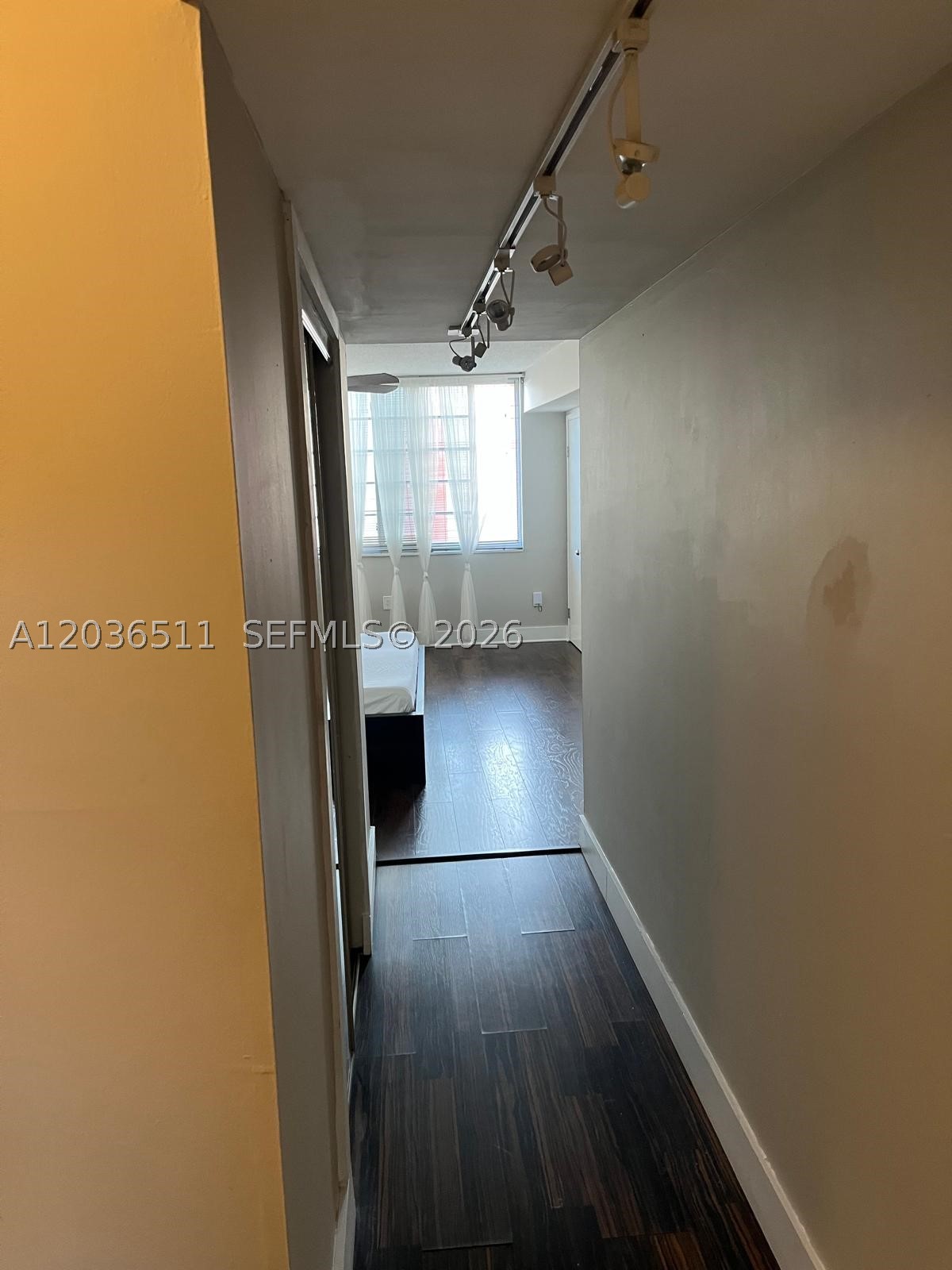 JADE WINDS GROUP - - Residential Lease