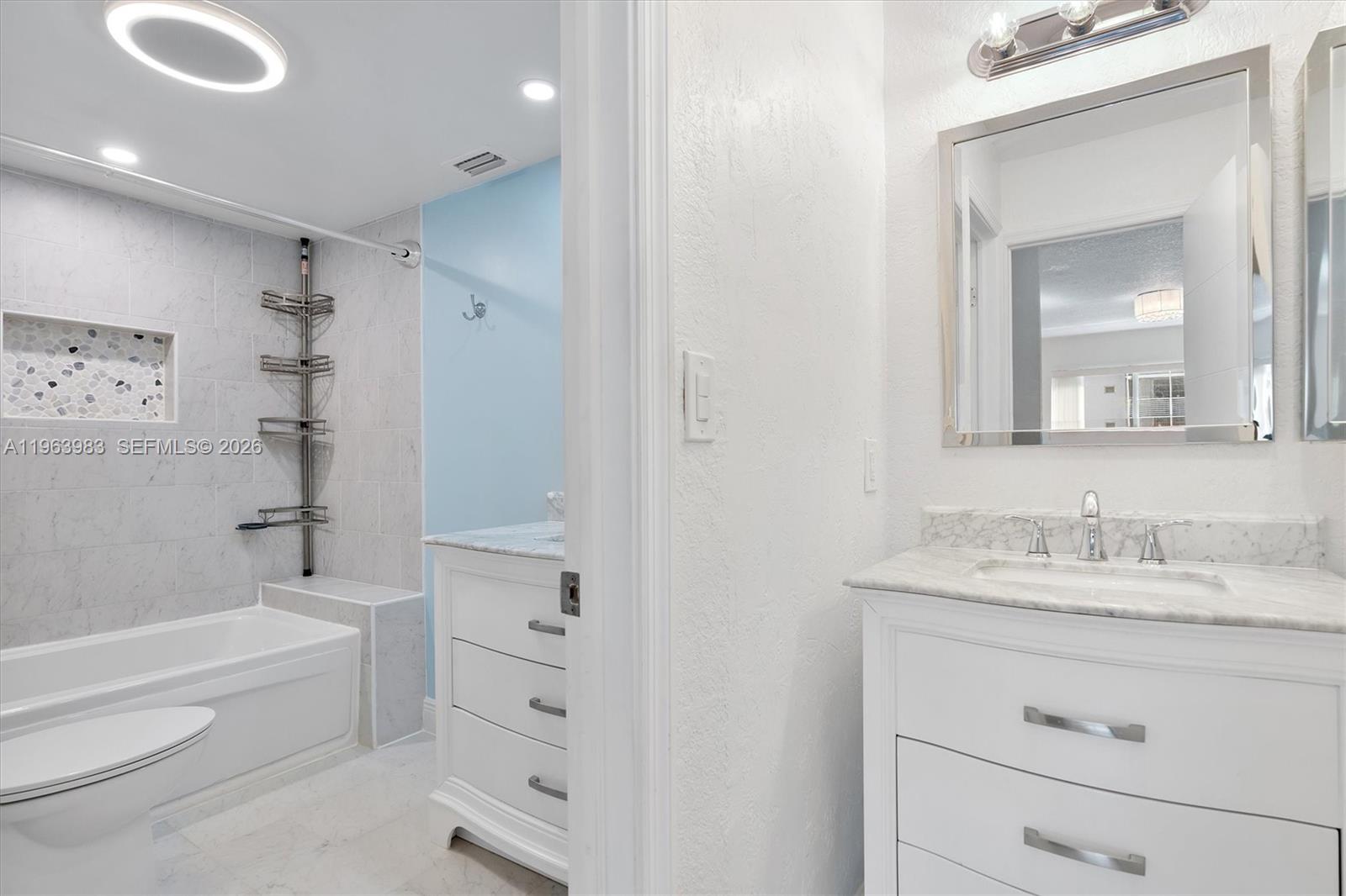 WATERWAY ISLES CONDO - Residential
