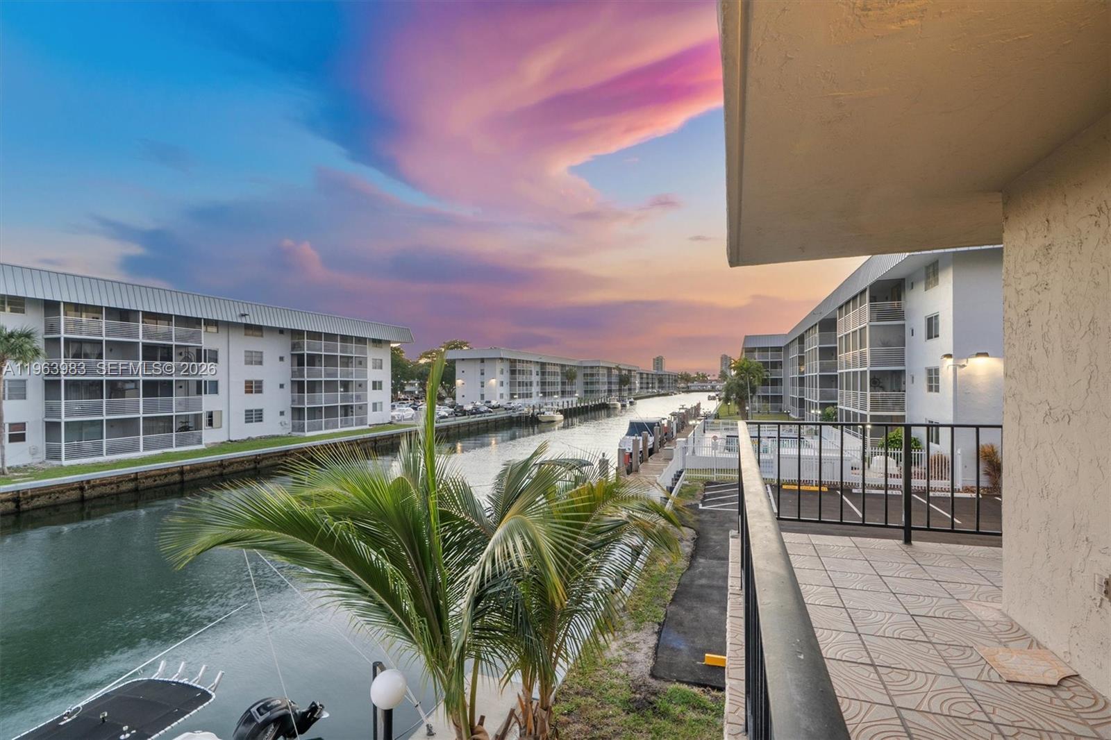 WATERWAY ISLES CONDO - Residential