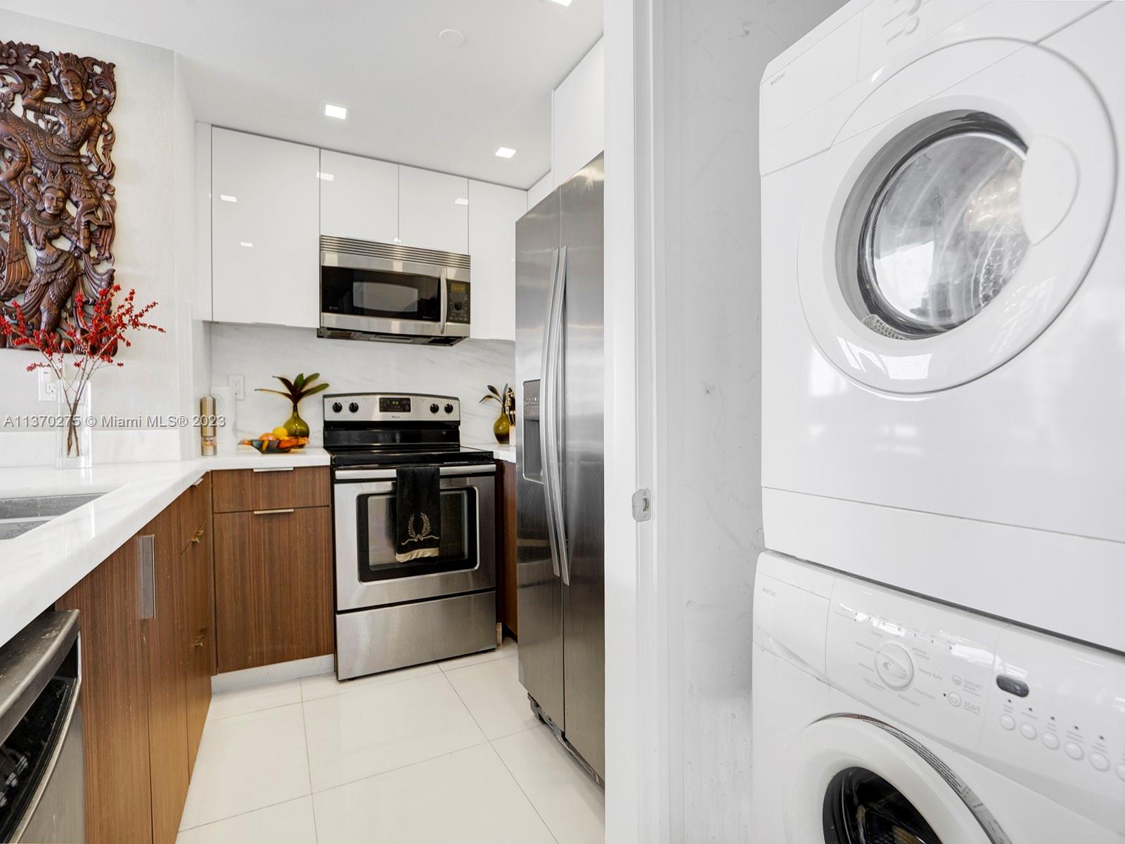 BRICKELL KEY II CONDO - Residential Lease