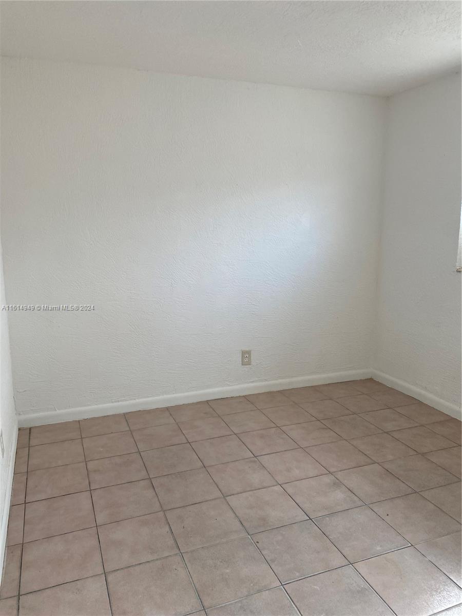 Collier City - Residential Income