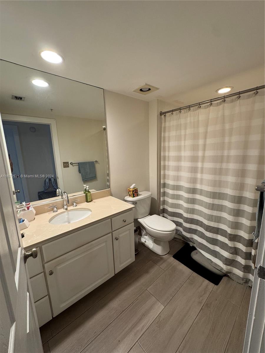 CITE CONDO - Residential Lease